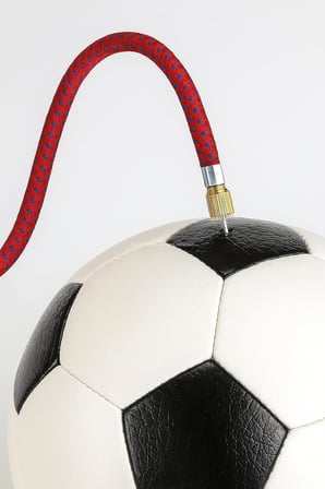 Busstier 5'li Pompa İğne Seti, Top Şişirme Ucu, Esnek Hortum Adaptörlü, Futbol Basketbol Voleybol Topu Pompa İğneleri, Yatak Bot Balon Bisiklet Şişirme Aparatı, Dayanıklı Metal İğne ve Plastik Uç