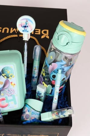 Stitch Lisanslı Kırtasiye Seti, Matara, Beslenme Kutusu, Kalem, Silgi ve Kalemtraş