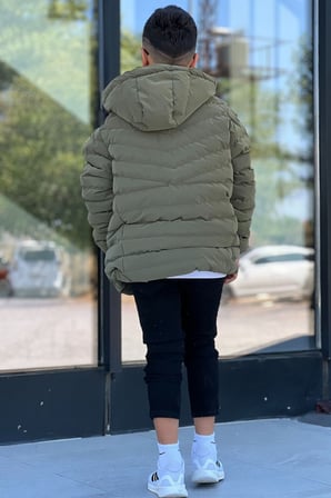 Erkek Çocuk Çıkarılabilir Kapüşonlu Sık Dikişli Nova Kumaş Kışlık Şişme Mont KM4016