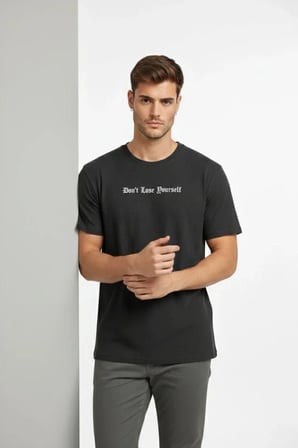 Modi Green Erkek Wafıl Kumaş Tişört Regular Kalıp Bisiklet Yaka Baskılı Günlük Basic T-Shirt - Siyah