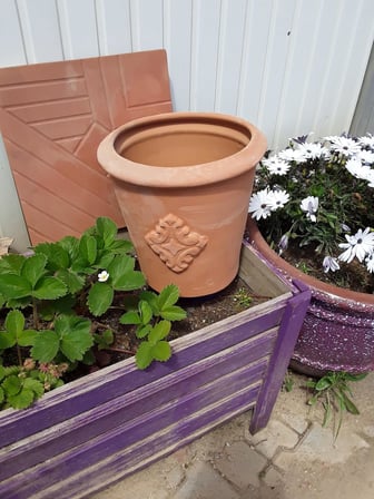 DEKORLU TOPRAK SAKSI 27 * 26 CM BÜYÜK BOY, TERRACOTTA PİŞMİŞ KİLDEN