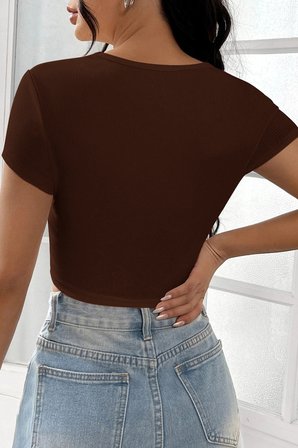 Modi Green Kadın Kahverengi Yarım Kol Düz Yaka Crop Top Bluz