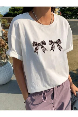 Unisex Leopar Desenli Kurdele Baskılı Tasarım Tshirt