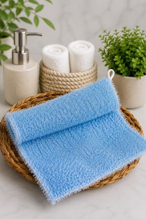 Banyo Lifi, | Yumuşak Dokulu, Bol Köpüren Vücut Temizleme Lifi | Askı İpli, Günlük Kullanıma Uygun Banyo Süngeri | Kadın Erkek Çocuk İçin 25x35CM (Mavi)