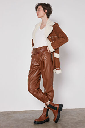 Kemerli Paça Lastikli Suni Deri Pantolon