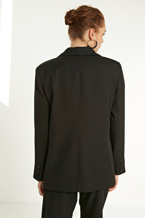 Önden Tek Düğme Kapamalı Blazer Ceket