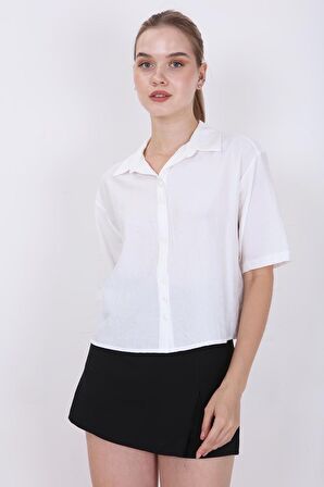 Önden Düğmeli Kısa Kol Gömlek