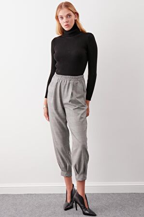 Ekose Desen Pileli Havuç Pantolon