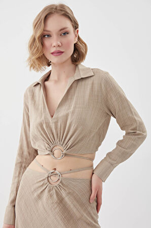 Beli Halka Detaylı V Yaka Lastikli Crop Bluz