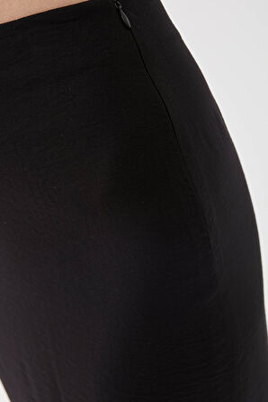 Yanı Yırtmaçlı Midi Boy Etek