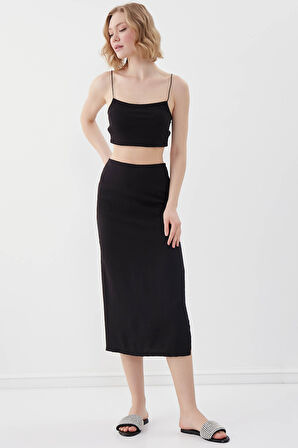 Yanı Yırtmaçlı Midi Boy Etek