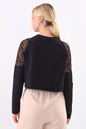 Kolları Dantel İşlemeli Crop Ceket