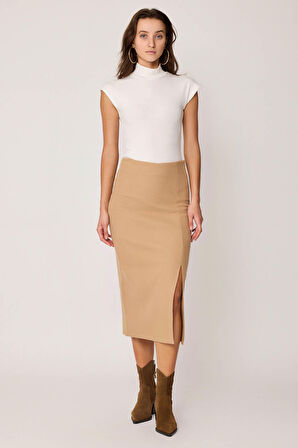 Yanı Fermuarlı Yırtmaçlı Triko Etek