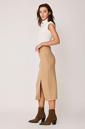 Yanı Fermuarlı Yırtmaçlı Triko Etek