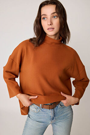 Düşük Kol Yakalı Yanlar Yırtmaçlı Örme Oversize Bluz