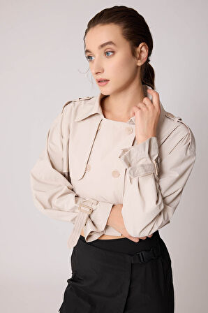 Astarlı Önü Düğmeli Crop Trençkot