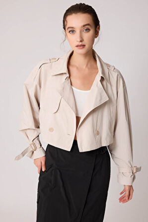 Astarlı Önü Düğmeli Crop Trençkot