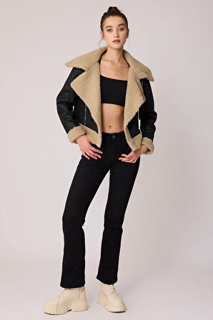 Önü Düğmeli Kürklü Crop Biker Ceket