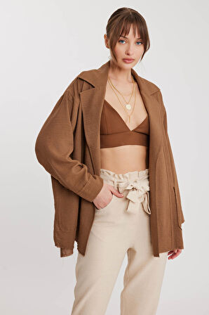 Büyük Yakalı Cepli Salaş Ceket