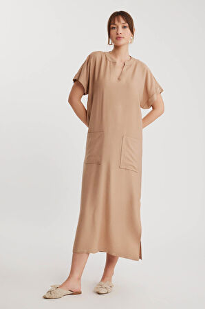 Yanları Yırtmaçlı Çift Cep Elbise