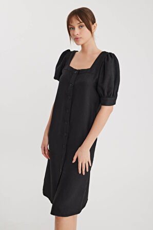 Kare Yaka Önü Düğmeli Kısa Kol Elbise