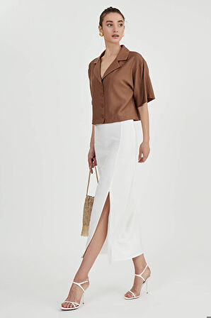 Önden Yırtmaçlı Midi Boy Etek