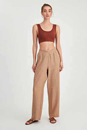 Beli Çapraz Lastik Detaylı Pantolon