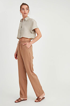 Beli Bağcıklı Cepli Rahat Pantolon