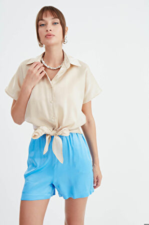 Önü Bağlamalı Parlak Saten Gömlek