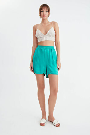 Beli Lastikli Parlak Saten Şort