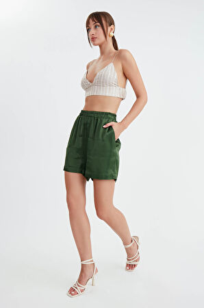 Beli Lastikli Parlak Saten Şort