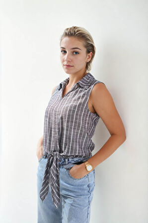 Beli Bağlamalı Çizgili Sıfır Kol Gömlek