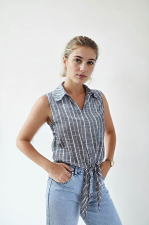 Beli Bağlamalı Çizgili Sıfır Kol Gömlek