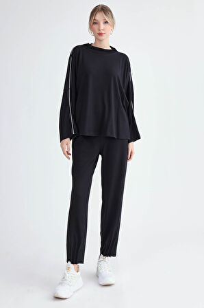 Yuvarlak Yaka Kenarı Şeritli Oversize Bluz