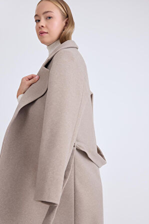 Ceket Yaka Kuşaklı Kaşe Kaban