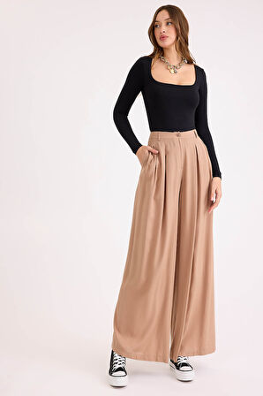 Pileli Geniş Paça Pantolon