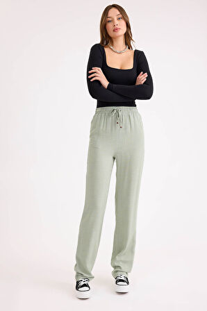 Beli Bağcıklı Viskon Keten Pantolon