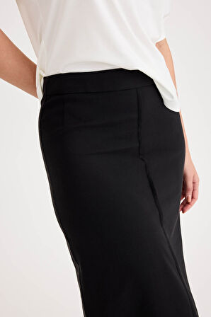 Önü Dikişli Midi Boy Etek