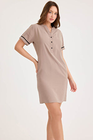 Hakim Yaka Düğmeli Kısa Kol Cepli Elbise