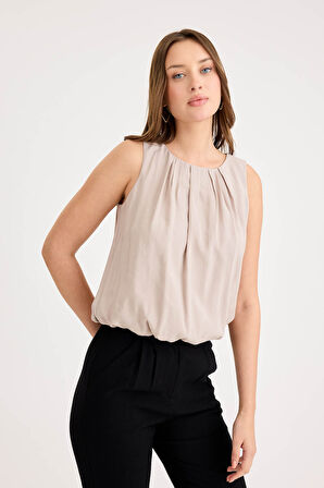 Önü Pileli Sıfır Kol Etek Ucu Lastikli Bluz