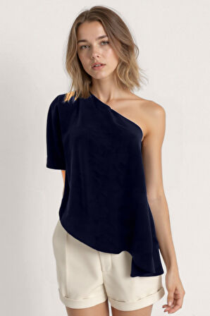 Tek Omuz Kayık Yaka Bluz