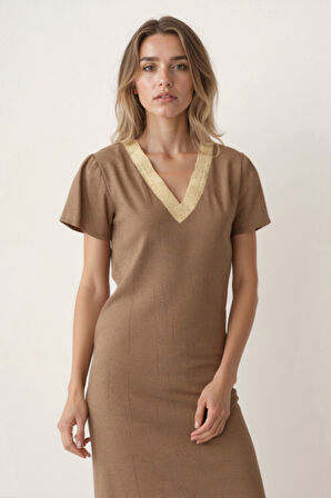 Yakası Dantelli Salaş Midi Elbise