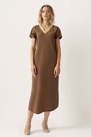 Yakası Dantelli Salaş Midi Elbise