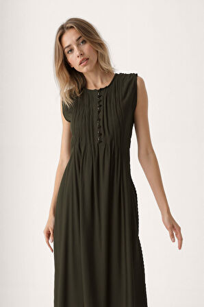 Önü Düğmeli Krinkıl Kumaş Sıfır Kol Elbise