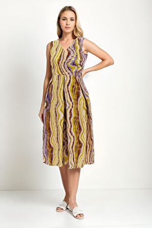 Kendinden Desenli V Yaka Pileli Elbise