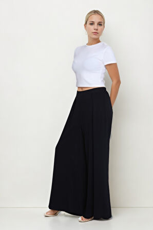 Pile Detaylı Geniş Paça Pantolon