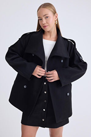 Apolet Detaylı Kısa Kaşe Kaban