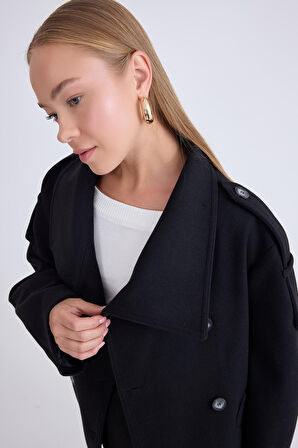 Apolet Detaylı Kısa Kaşe Kaban