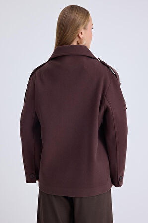 Apolet Detaylı Kısa Kaşe Kaban