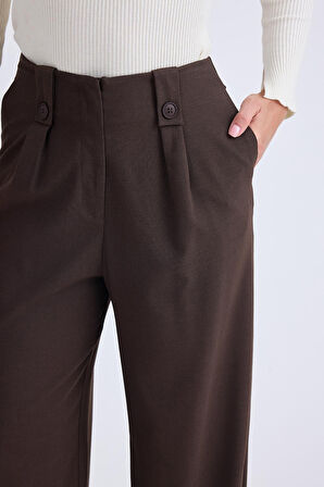 Düğme Detaylı Geniş Paça Pantolon